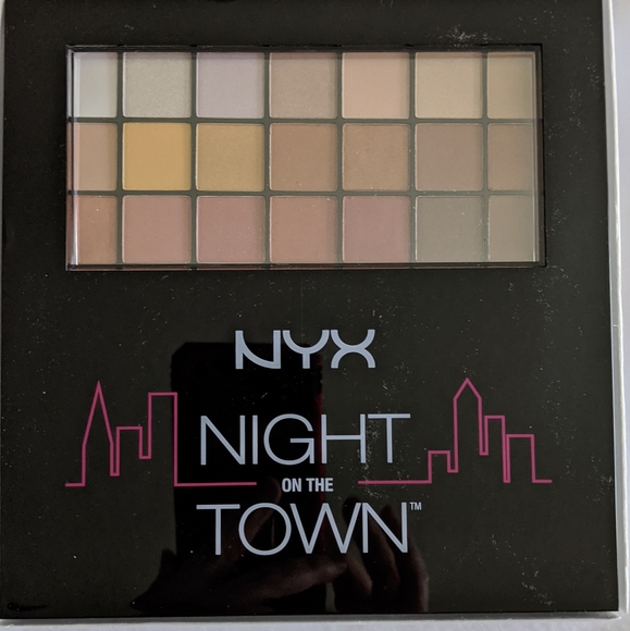 NYX Night on the Town kit - Picture 8 of 8